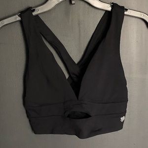 Black sports bra